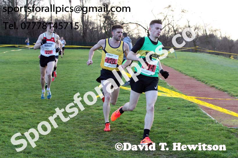 Senior mens Cathedral Relays, Birtley. Photo:  David T. Hewitson/Sports for All Pics